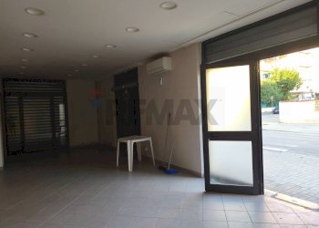 Stanza vuota - Locale Commerciale Via Trieste
 
55, Ladispoli - foto 5