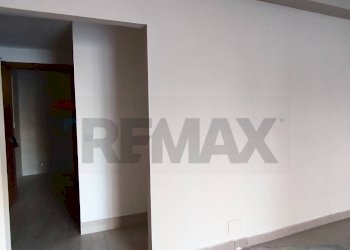 Stanza vuota - Locale Commerciale Via Trieste
 
55, Ladispoli - foto 22