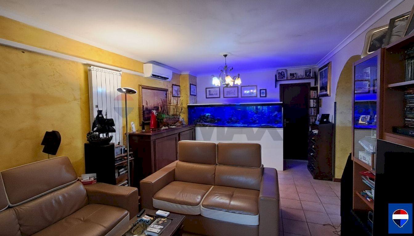 Soggiorno - Villa a Schiera via Livorno, Manziana - foto 2