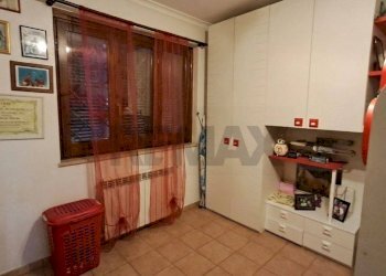 Camera / camera da letto - Villa a Schiera via Livorno, Manziana - foto 15