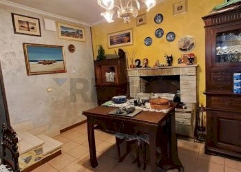 Sala da pranzo - Villa a Schiera via Livorno, Manziana - foto 31