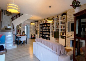 Sala da pranzo - Villa Via Fratelli Bandiera
 
32B, Ladispoli - foto 10