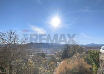 Vista delle montagne - Rustico via del Protettore
 
2, San Pio delle Camere - foto 2