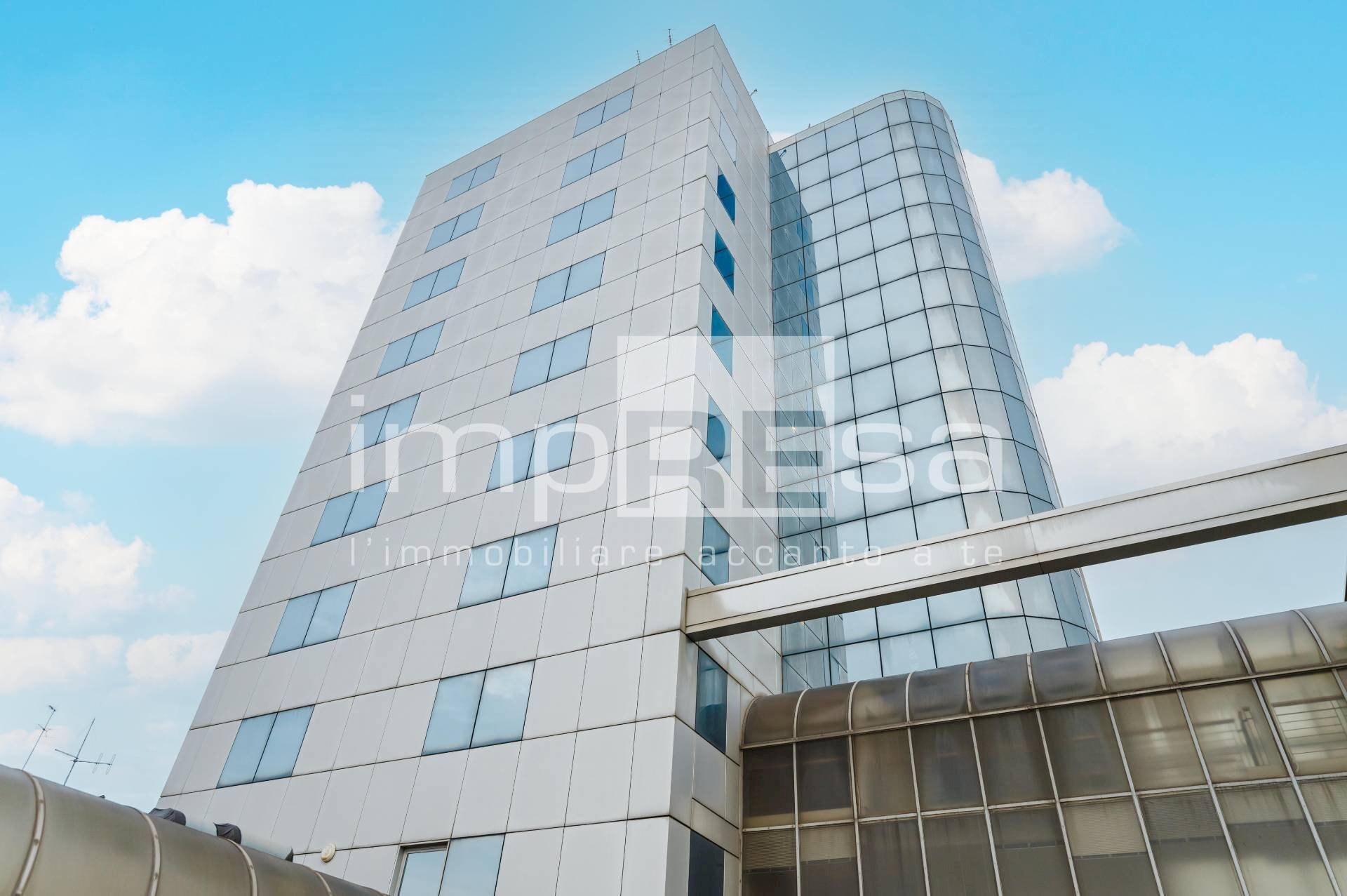 Foto 1 - Locale Commerciale Via Trento
 
1, Venezia - foto 1