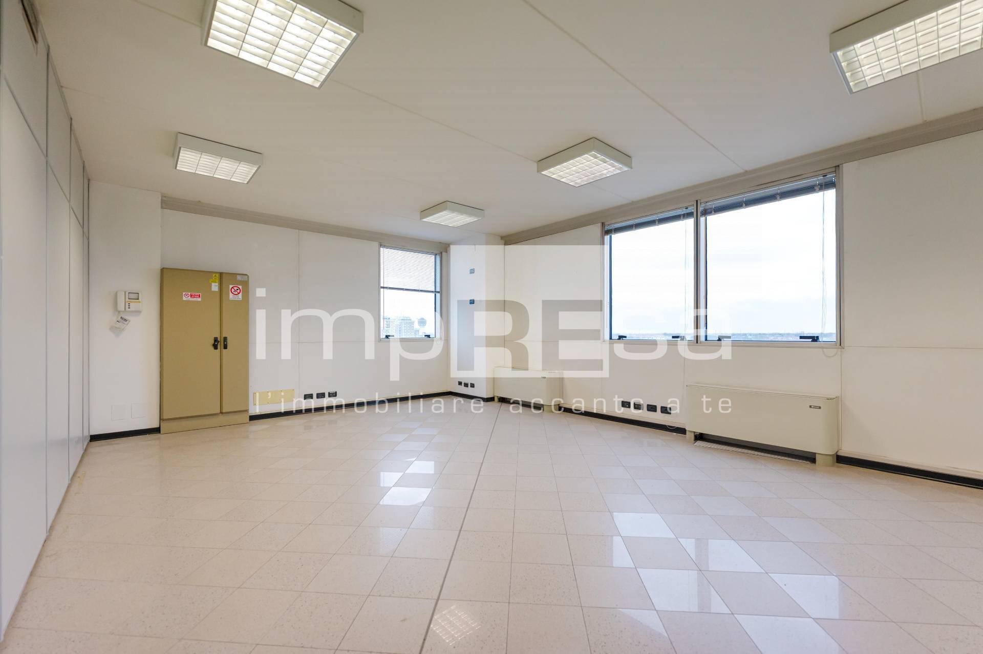 Foto 2 - Locale Commerciale Via Trento
 
1, Venezia - foto 2