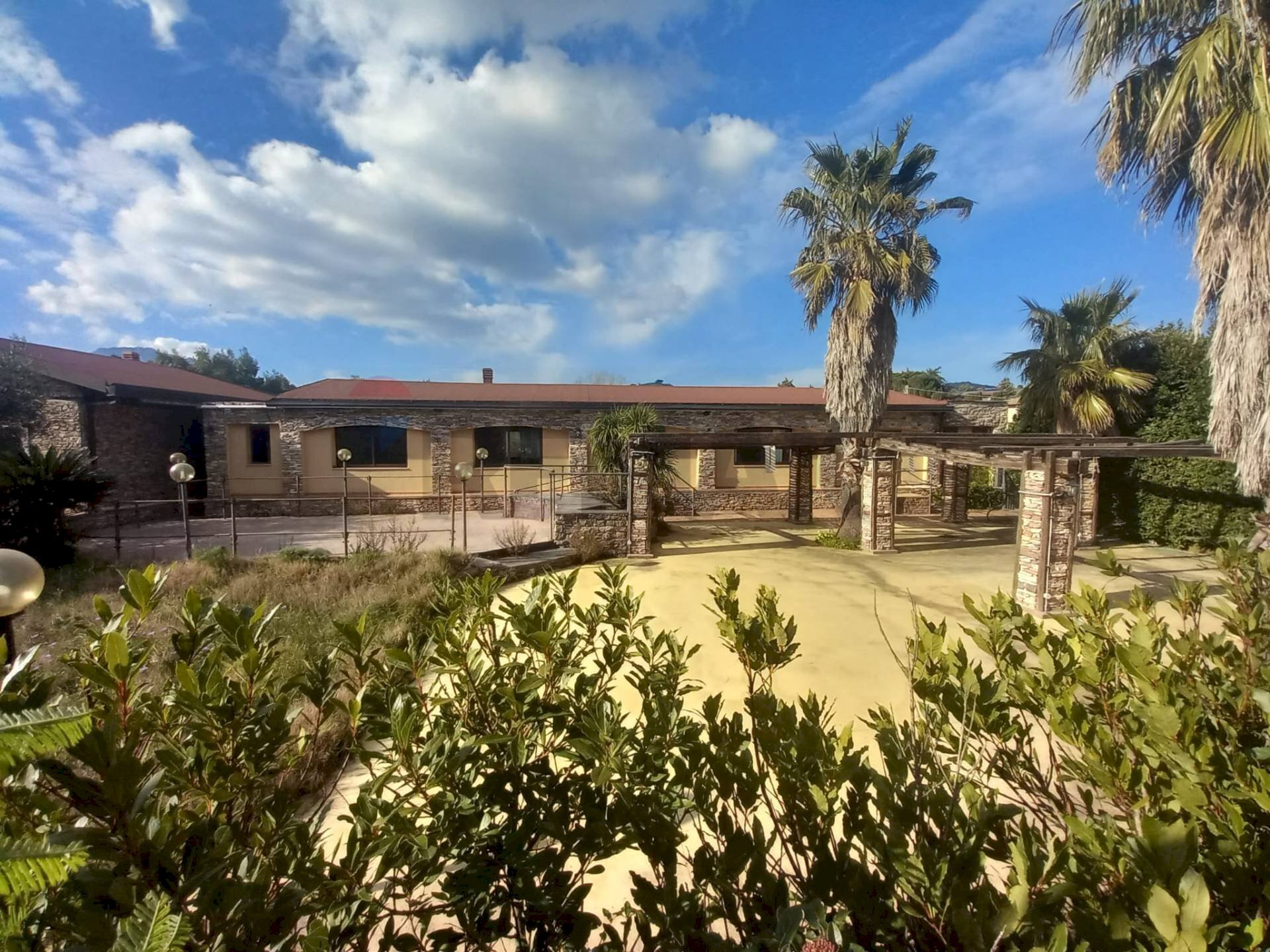 Casa all\'aperto - Locale Commerciale C.da piano Di Cola
 
snc, Santa Cristina Gela - foto 2