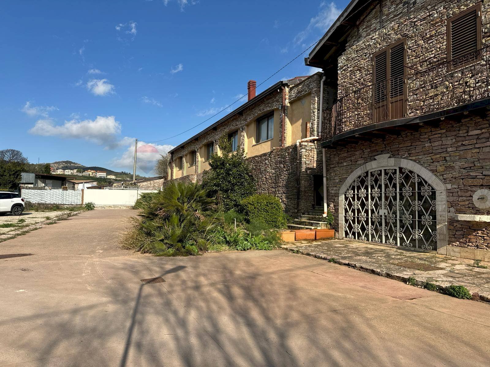 Casa all\'aperto - Locale Commerciale C.da piano Di Cola
 
snc, Santa Cristina Gela - foto 3