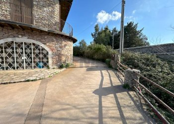 Foto 32 - Locale Commerciale C.da piano Di Cola
snc, Santa Cristina Gela - foto 32