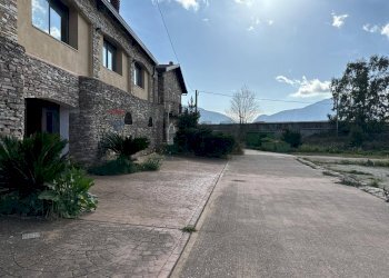 Foto 40 - Locale Commerciale C.da piano Di Cola
snc, Santa Cristina Gela - foto 40