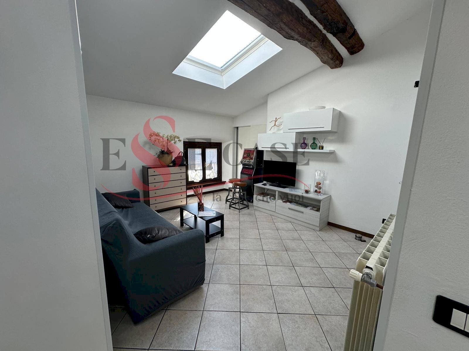 Foto 1 - Trilocale sanpietro
 
2, Alzano Lombardo - foto 1