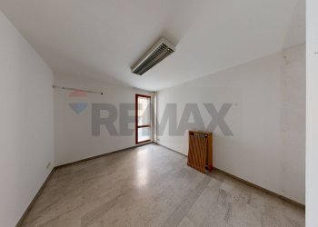 Stanza vuota - Office Bassano del Grappa - photo 12