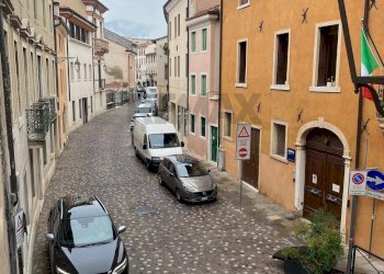 Edificio all\'aperto - Office Bassano del Grappa - photo 19