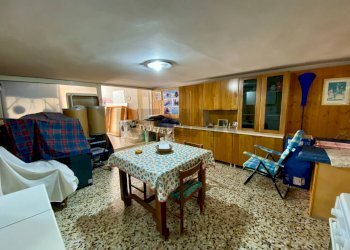 Sala da pranzo - Box Via Giovanni Pascoli
 
19, Comiso - foto 10