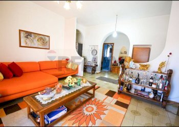 Soggiorno - Casa indipendente Via Giuseppe di Vittorio
 
11, Portocannone - foto 8