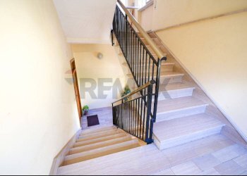 Scale - Casa indipendente Via Giuseppe di Vittorio
 
11, Portocannone - foto 19