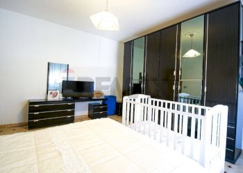 Camera / camera da letto - Casa indipendente Via Giuseppe di Vittorio
 
11, Portocannone - foto 24