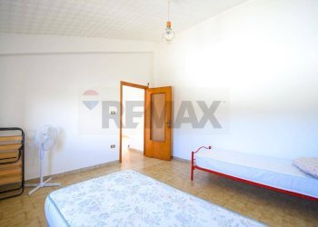 Camera / camera da letto - Casa indipendente Via Giuseppe di Vittorio
 
11, Portocannone - foto 35