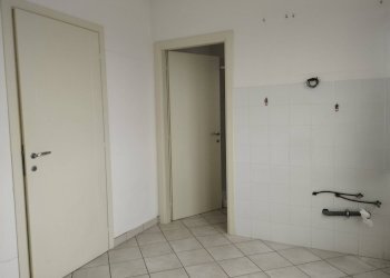 Foto 19 - Commercial Premises Via Tosco Romagnola Est, Pontedera - photo 19