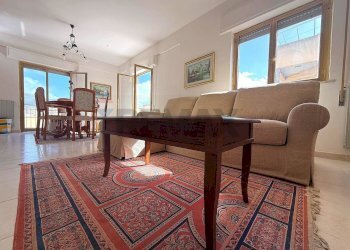 Salone - Appartamento Via Segesta
 
17, Trapani - foto 1