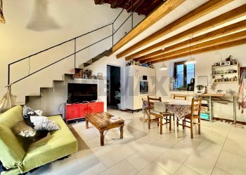 Sala da pranzo - Independent house Vicolo Chiesa Di Sant'orsola
 
6, Palermo - photo 4