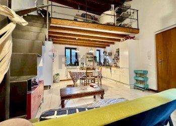 Sala da pranzo - Independent house Vicolo Chiesa Di Sant'orsola
 
6, Palermo - photo 5