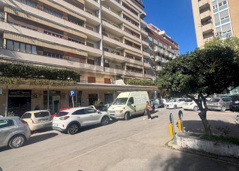 Edificio all\'aperto - Appartamento Via Empedocle Restivo
 
82, Palermo - foto 7