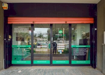 Ricezione / Lobby - Locale Commerciale Corso Alcide De Gasperi
312M, Bari - foto 2