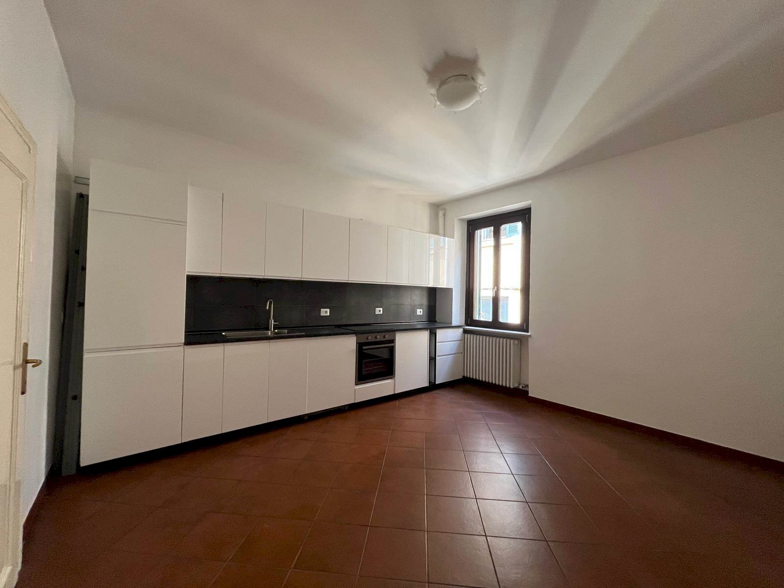 Apartment - Corso Cavour, 41, Verona (neighborhood Centro Storico) - photo 2