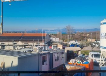 Foto 44 - Trilocale VIA FORTE FENILAZZO
 
4, Peschiera del Garda - foto 43