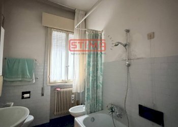 bagno con vasca - Appartamento Treviso - foto 13