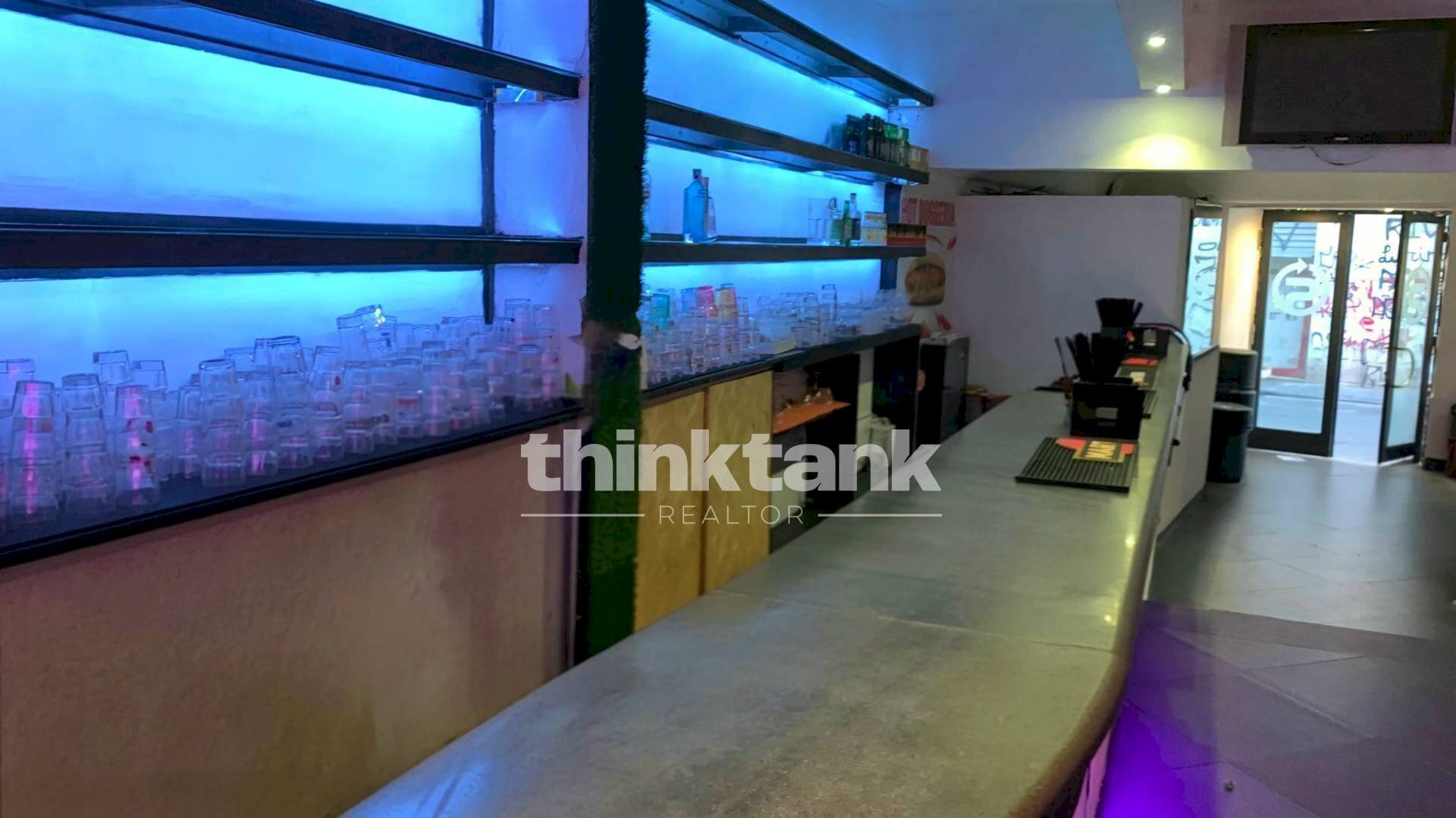 Foto 3 - Locale Commerciale Via Pulvirenti
 
5, Catania - foto 3