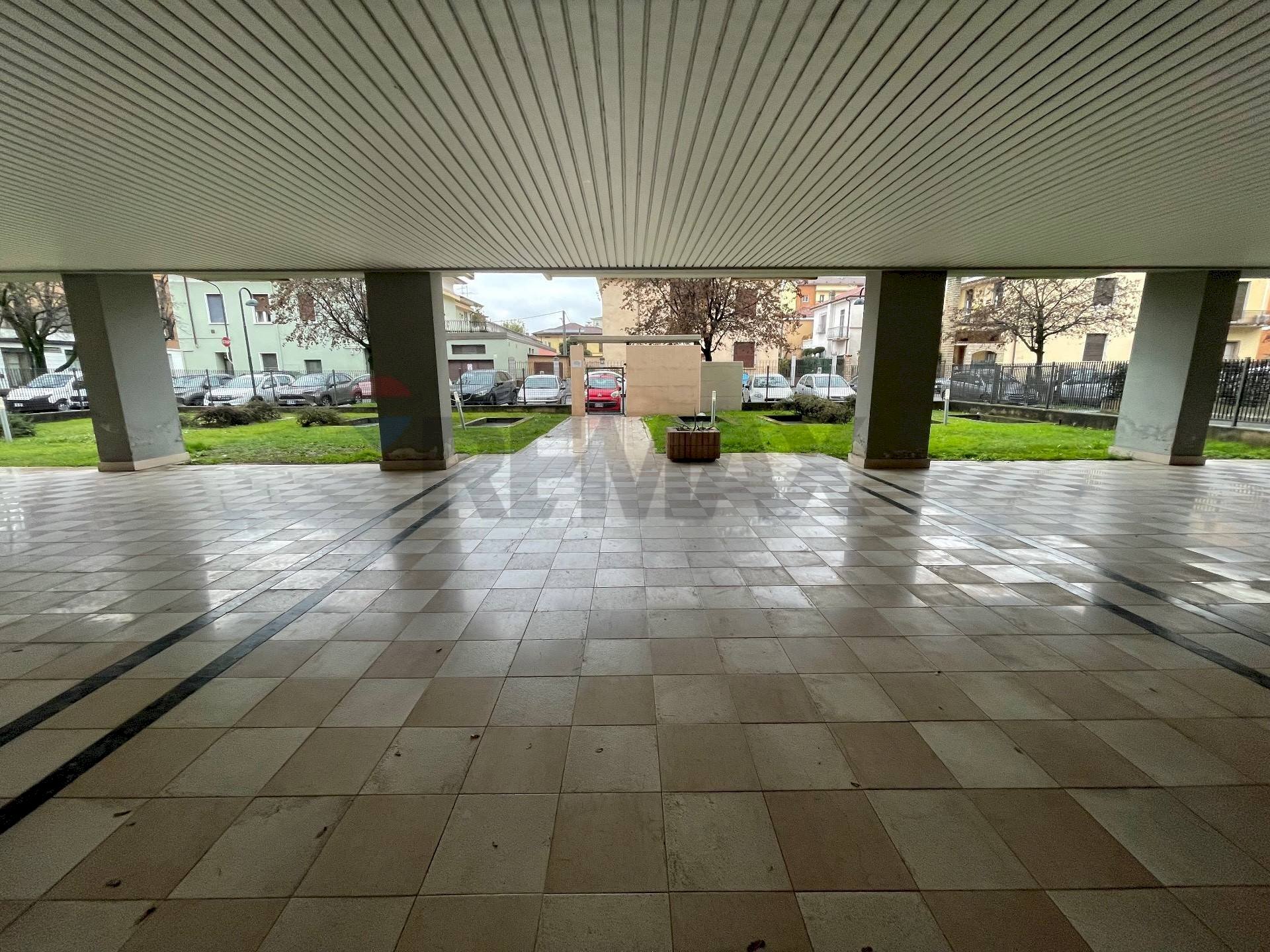 Terrazza - Bilocale Via Madre Teresa Di Calcutta
 
13, Brescia - foto 2