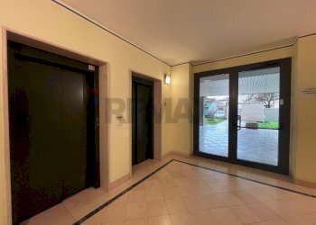 Ricezione / Lobby - Two-room apartment Via Madre Teresa Di Calcutta
 
13, Brescia - photo 4