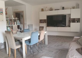 Salone - Appartamento via Europa, Gaeta - foto 7