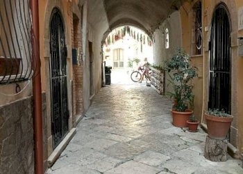 Interno palazzo - Monolocale vico 5 Giuseppe Buonomo, Gaeta - foto 14