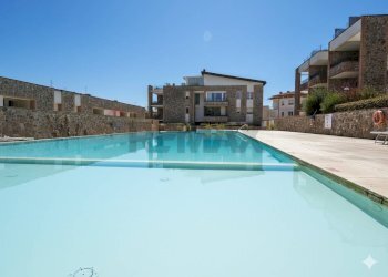 Piscina - Four-room apartment via Albinoni
 
460, Desenzano del Garda - photo 1