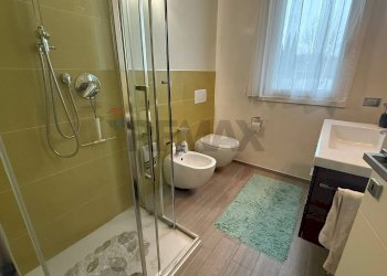 Bagno - Four-room apartment via Albinoni
 
460, Desenzano del Garda - photo 12