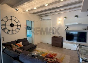 Soggiorno - Four-room apartment via Albinoni
 
460, Desenzano del Garda - photo 22