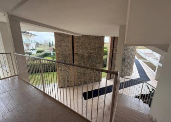 Balcone - Four-room apartment via Albinoni
 
460, Desenzano del Garda - photo 27