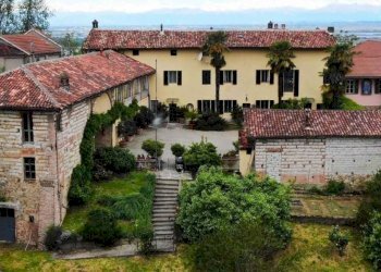 Facciata - Rustico vicolo San Sebastiano, 5, Camino - foto 1