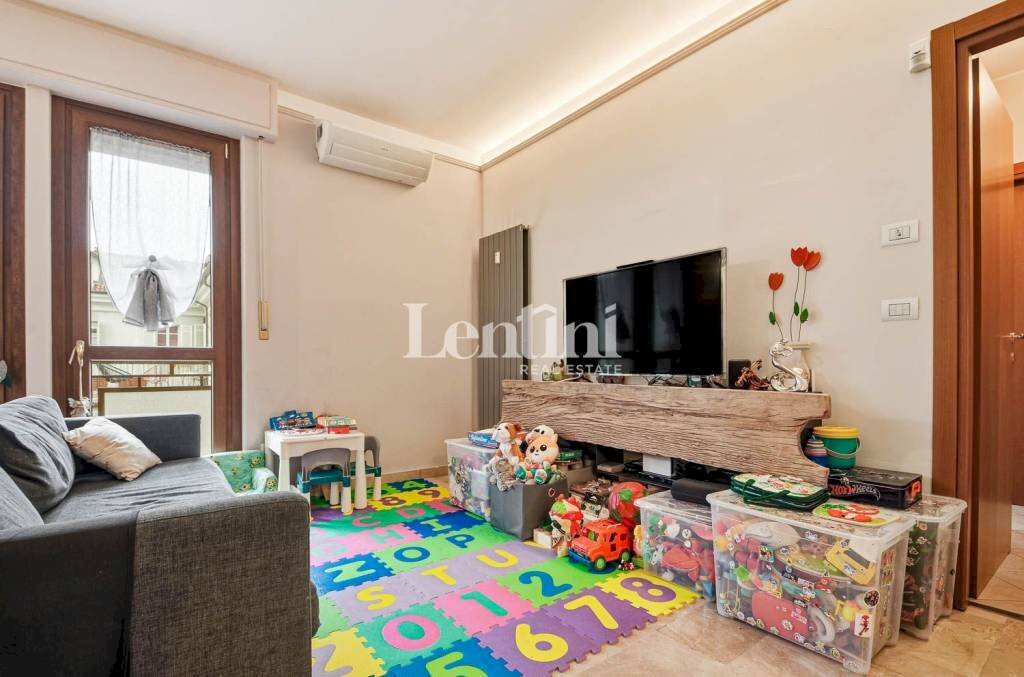 Salone - Appartamento via Cristoforo Moretti, 5, Casale Monferrato - foto 3