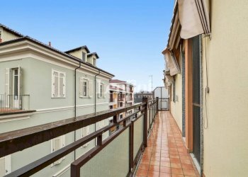 Balcone - Appartamento via Cristoforo Moretti, 5, Casale Monferrato - foto 9