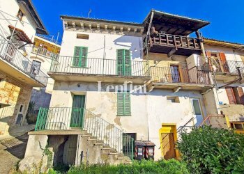 Facciata - Villa vicolo Gorizia, 10, Ozzano Monferrato - foto 2