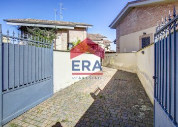 Ingresso - Villa a Schiera Via Cremosano, Roma - foto 2