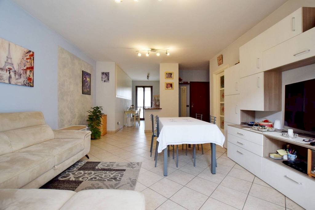 Salone - Quadrilocale via Camillo Benso di Cavour, 11A, Villanova Mondovì - foto 2