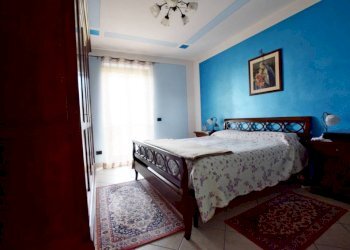 Camera da letto - Quadrilocale via Camillo Benso di Cavour, 11A, Villanova Mondovì - foto 7