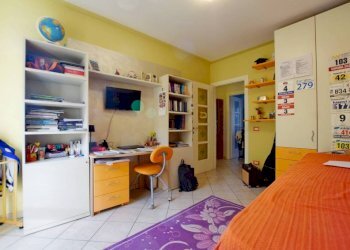 Camera da letto - Four-room apartment via Camillo Benso di Cavour, 11A, Villanova Mondovì - photo 13
