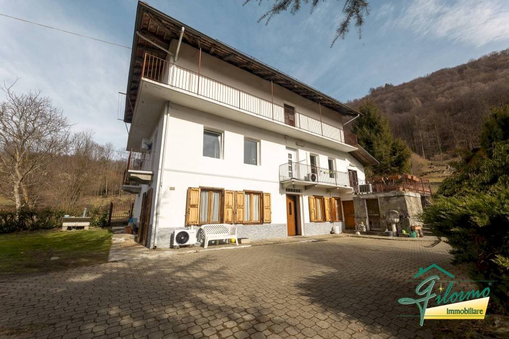 Facciata - Villa Frazione Procaria, 44, Ceres - foto 1