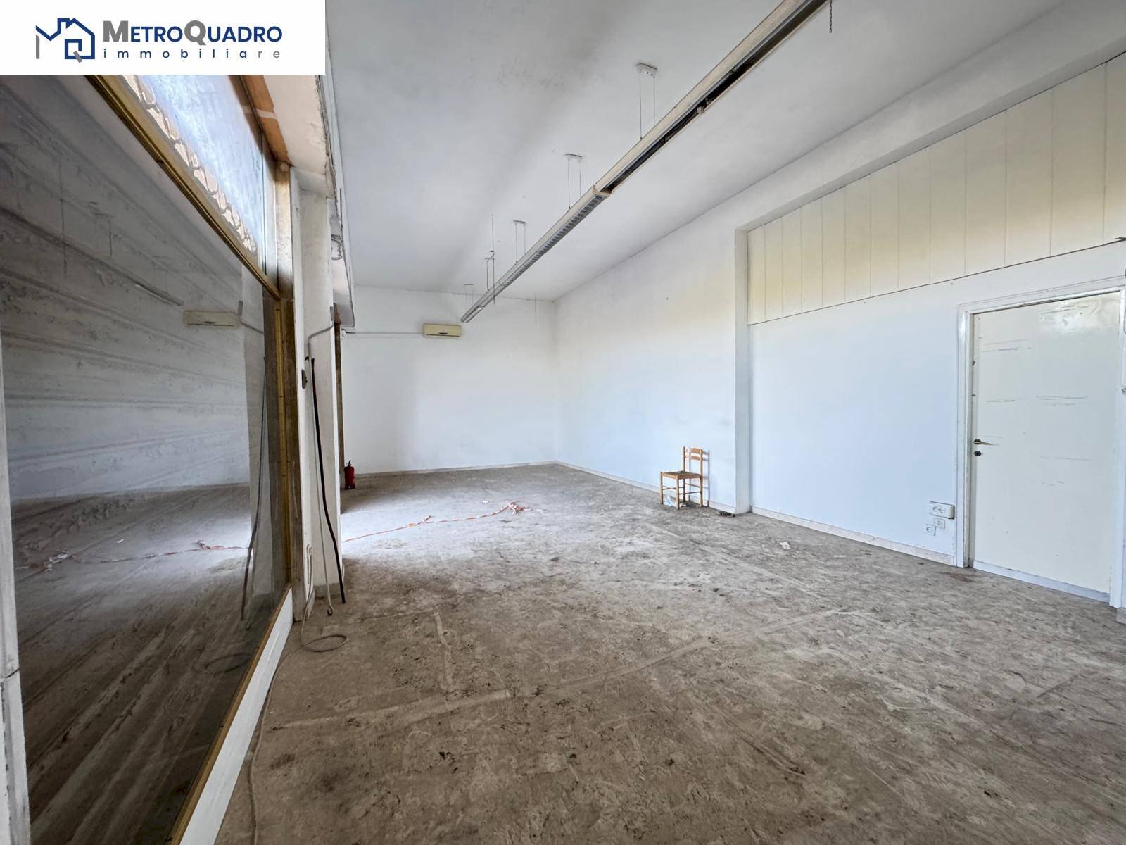Foto 1 - Commercial Premises via delle vign
 
36, Roma - photo 1