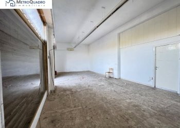 Foto 1 - Commercial Premises via delle vign
 
36, Roma - photo 1